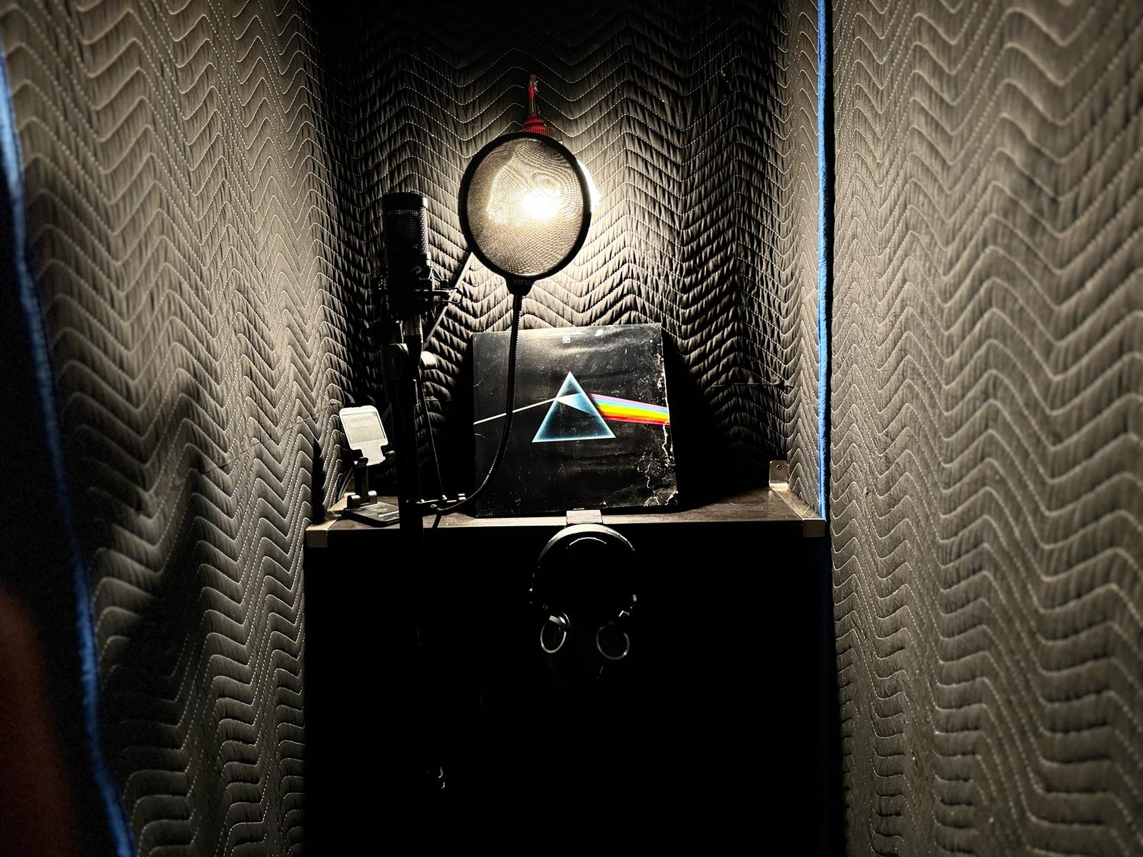 Vocal booth